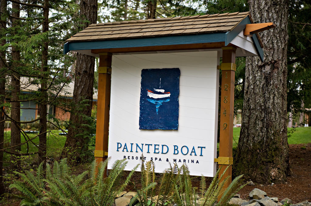 Painted Boat Resort Spa And Marina Madeira Park Buitenkant foto